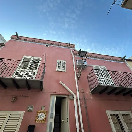 Dom wakacyjny Sofi House Santo Stefano di Camastra